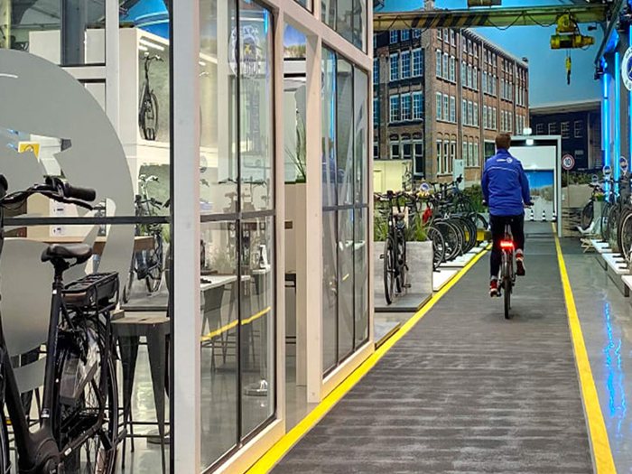 Indoor-Testparcours des Gazelle E-Bike Testcenters
